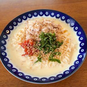 みわの作ってみた!投稿(3分で完成！とろ～り梅しそ豆乳そうめん♡)