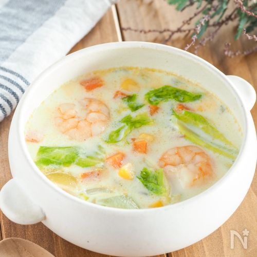 【海老のチャウダー】海老の旨味が広がる