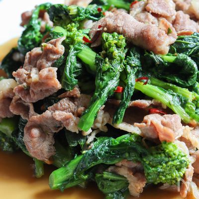 菜の花と豚肉のオイスター炒め