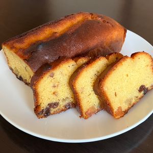 えり🥀の作ってみた!投稿(焼くまで5分バターなし！本当においしい【米粉パウンドケーキ】)