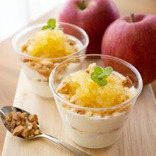 レンジで簡単りんごジャム！『りんごとヨーグルトのパフェ風』
