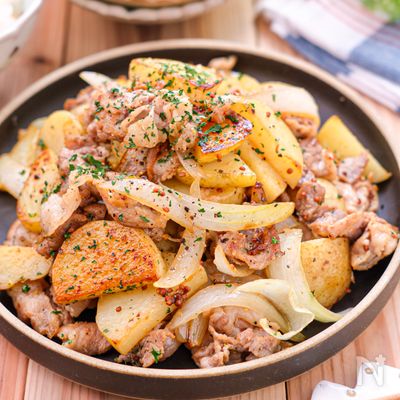 【豚こまジャーマンポテト】大好きな副菜をおかずに♡お弁当も◎