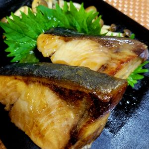 ヴェルの作ってみた!投稿(【ぶりのレモンバターソテー】爽やかなレモン香る♪)