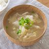 【ツナ缶で旨味アップ】甘くてほっこり！ツナとキャベツの味噌汁