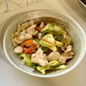 あおいの作ってみた!投稿(10分で爆速おかず♪【鶏肉と野菜の甘酢炒め】)