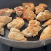 【鶏むね肉ときのこのガリバタソテー】ご飯がどんどん進む✨の工程3