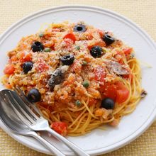 いわし缶の地中海風トマトスパゲティ