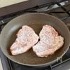 ごはんがすすむ♪豚ロースのガーリックソテーの工程3