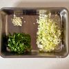 しそ香る♪《焦がしねぎの冷製ペペロンチーノ》の工程1