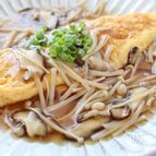 キノコあんかけオムレツ