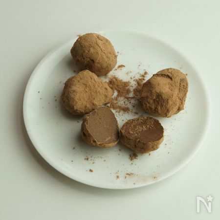 ナッツミルク ローチョコレートトリュフ By 前田なおひろ レシピサイト Nadia ナディア プロの料理家のおいしいレシピ