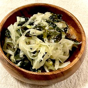 michuの作ってみた!投稿(オリーブ香るさっぱり味！玉ねぎとわかめのデトックスマリネ)