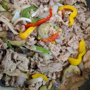 kotakaの作ってみた!投稿(焼肉のたれ活用！豚こまでOK！なすと豚肉のスタミナ焼肉炒め)