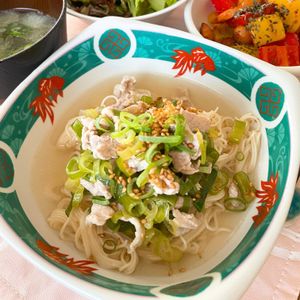 633toの作ってみた!投稿(ぶっかけ豚ネギ塩そうめん#包丁不要#やみつき)