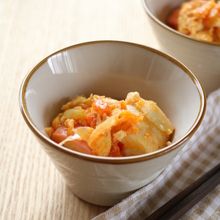 かまぼこと卵のチリソース炒め