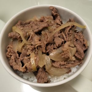美沙智【みさと】の作ってみた!投稿(【牛丼】我が家の本格牛丼レシピ)