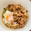 ひろの作ってみた!投稿(【甘辛肉うどん】電子レンジ&冷凍うどんで簡単!)
