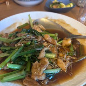 磯野藻屑源素太皆の作ってみた!投稿(鶏むね肉で節約・美味しい！小松菜と鶏の台湾風コク旨炒め)