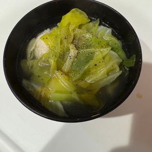 tanu🌿の作ってみた!投稿(キャベツたっぷり鶏だんごのうま塩スープ)