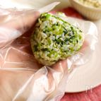 【混ぜごはんの素】小松菜鶏そぼろ。こどものおやつ・朝ごはん