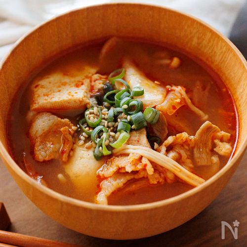 『豆腐と豚肉のピリ辛キムチスープ』炒めて煮るだけ♪簡単☆