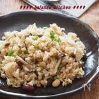 冬太り解消。炊飯器で！押し麦入り きのこと豆の和風ピラフ