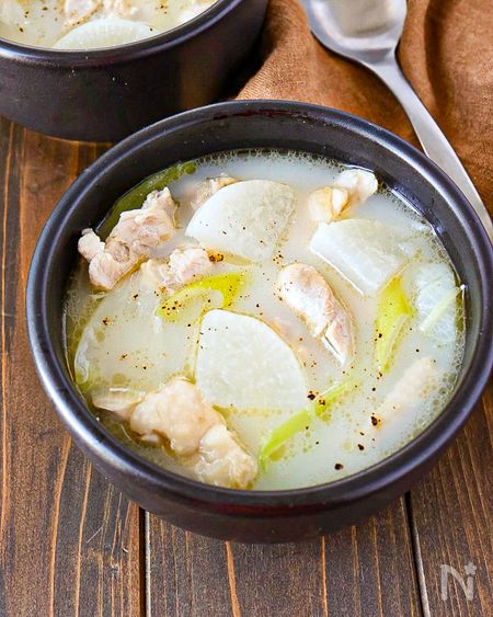 【鶏もも肉で天才的に旨い！参鶏湯風スープ】旨みが凝縮！！