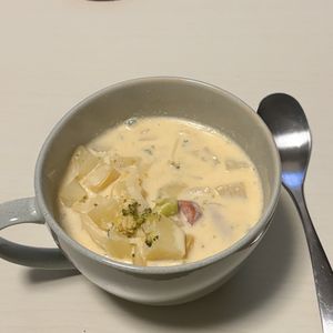 1079395の作ってみた!投稿(【ベーコンポテトのミルクチャウダー】冬の定番/簡単スープ)