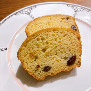 ねこまりも🐈‍⬛の作ってみた!投稿(【ふわもち】バナナとレーズンの米粉パウンドケーキ)