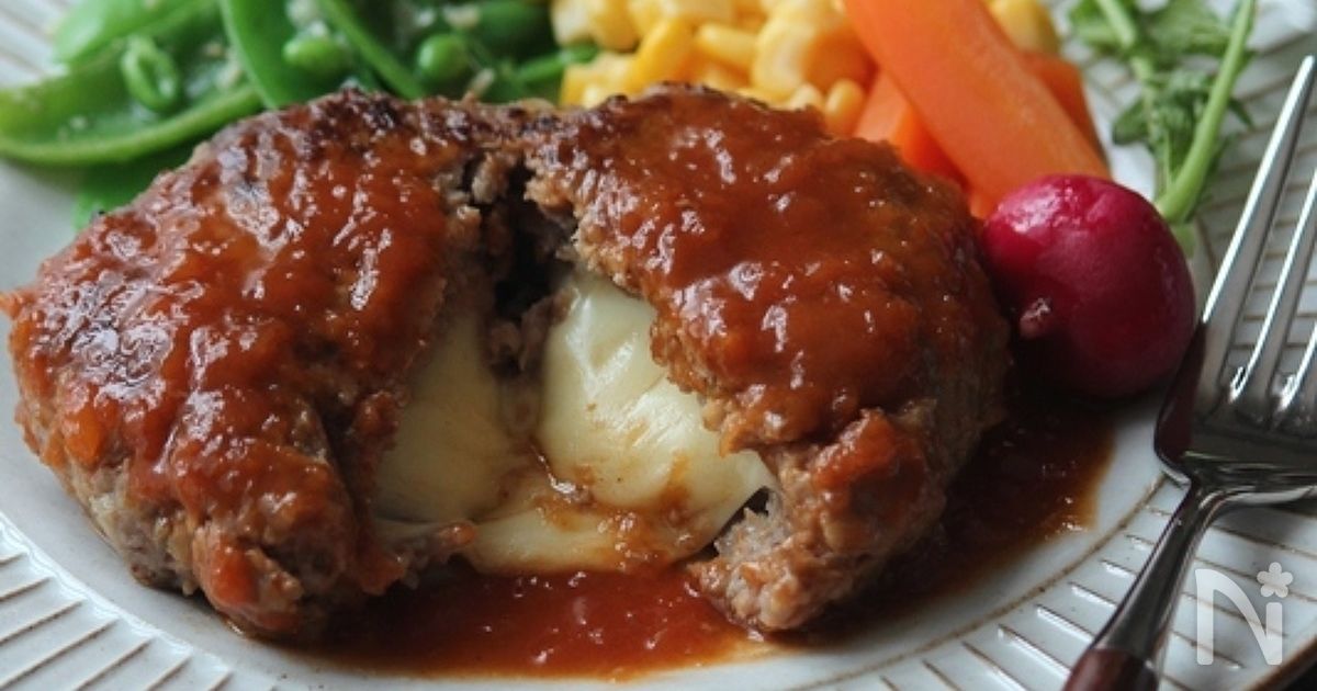 我が家のチーズinハンバーグ。