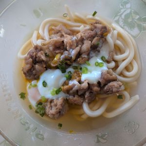KUMIKOの作ってみた!投稿(黄金のつゆが決め手◎疲れた日に作りたい簡単肉うどん)