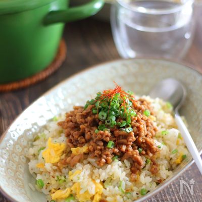 肉そぼろのっけ♪ご馳走チャーハン