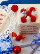 食パンで、クリスマスケーキ🎅