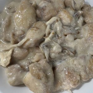 tanu🌿の作ってみた!投稿(ワンパン10分!【鶏むね肉ときのこのクリーム煮】牛乳で簡単♩)