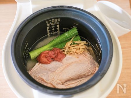 梅ご飯とやわらか蒸し鶏のポイント