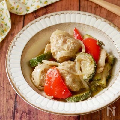 『鶏ひき肉でヘルシー⭐︎』鶏団子のグリーンカレー煮込み