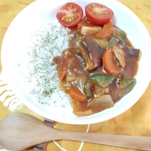 M＊Pの作ってみた!投稿(野菜ジュースをプラス！旨味たっぷりチキンカレー)