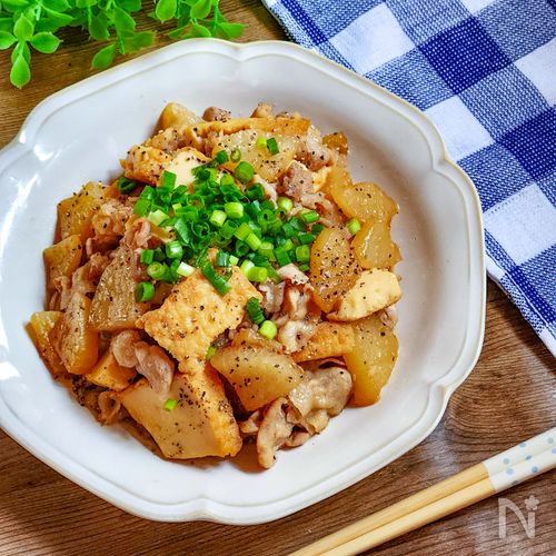 ごはんすすむ~厚揚げと豚バラ大根炒め