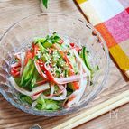 抱えていける？！カニかまときゅうりのごまナムル