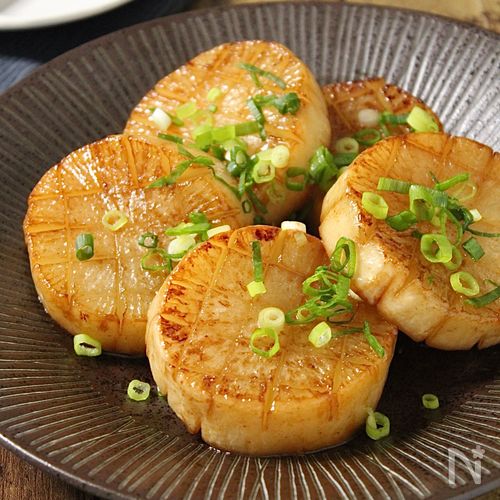 材料4つで想像を超える美味しさ!大根のバタぽんステーキ