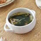 【きのことわかめのスープ】きのこの旨味と食物繊維たっぷり！