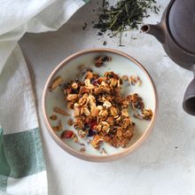 緑茶の茶殻で、黒糖グラノーラ