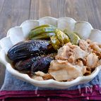 丸ごとピーマンとなすと豚バラの煮物