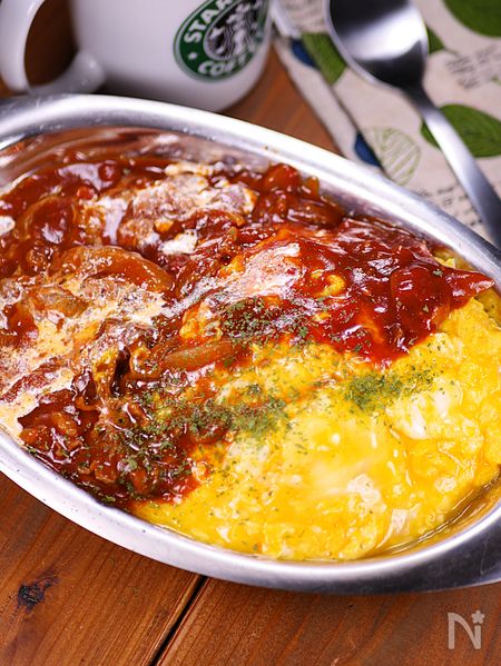 週末は彼とおうちでカフェ気分💕10倍おいしいオムハヤシの技