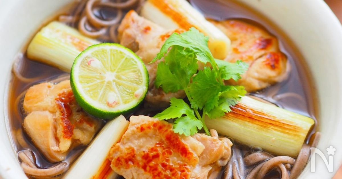 皮パリパリ＆出汁が絶品♡お店みたいな『鶏南蛮そば』