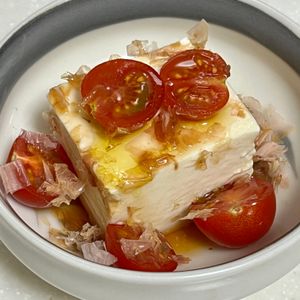 キャピタンの作ってみた!投稿(夏はコレ！『まるごとトマト冷奴』火を使わずにあとひと品🍅)