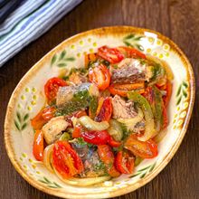 焼いてかけるだけ10分♪【サバとミニトマトのバジルソース】
