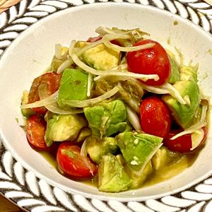 michuの作ってみた!投稿(アボカドとトマトの《和風♡おかかサラダ》)