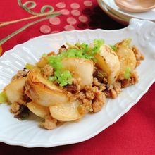 焼き蕪のそぼろ煮
