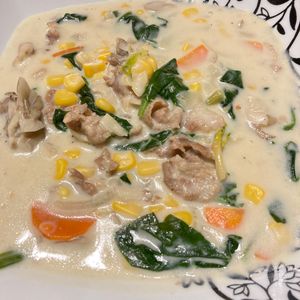 すみれの作ってみた!投稿(ルウ不要♡牛乳で作る♪『豚肉とほうれん草のクリームシチュー』)